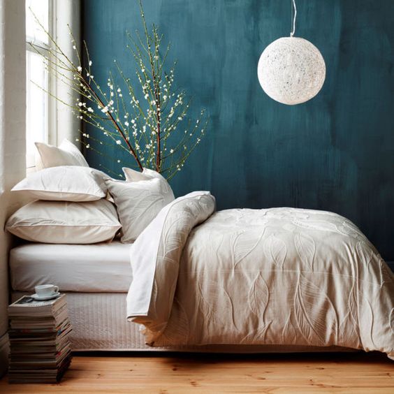 Interiérové barvy na stěnu příjemně změní váš domov